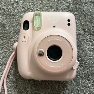 Instax Mini 11 Instant Camera and Camera Case - Soft Pink